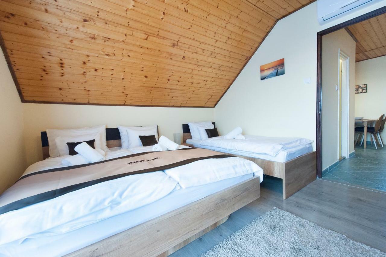 Bier-Lak Apartman House 71 Balatonlelle Eksteriør bilde