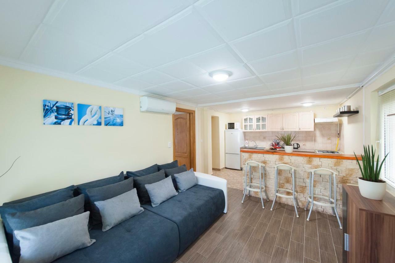 Bier-Lak Apartman House 71 Balatonlelle Eksteriør bilde